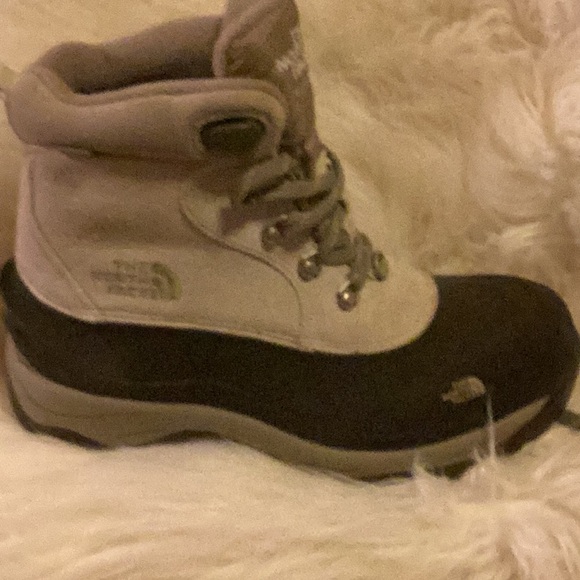 The North Face Two-Tone Hiking Boots - Picture 1 of 4